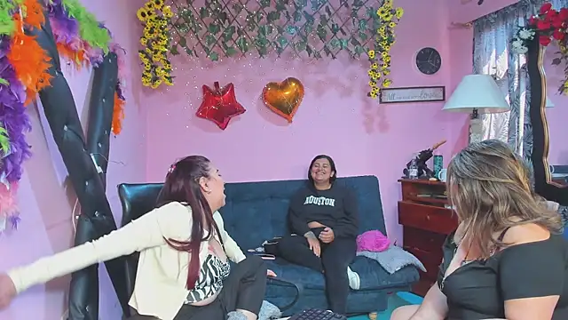 Sembang XXX Secara Langsung lesbiancuple