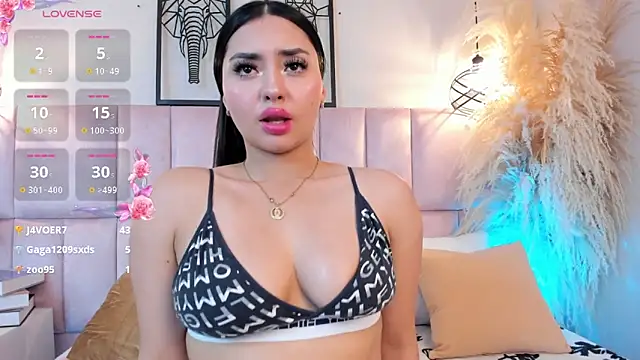 Ary_evans__ élő XXX-chatje