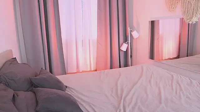 XXX chat uživo modela FiaMoor