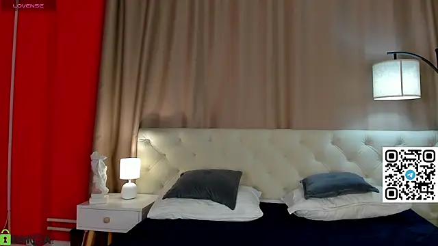 XXX chat uživo modela Riddle_Layla