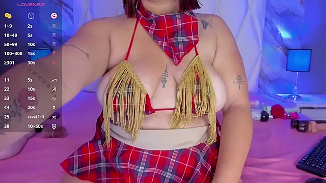 XXX chat uživo modela DanniaMonroee