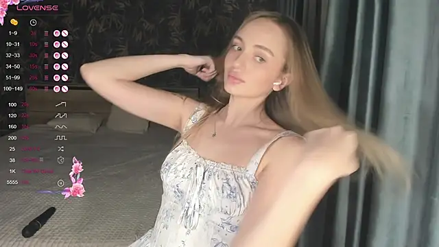 A_delina's Live XXX Chat