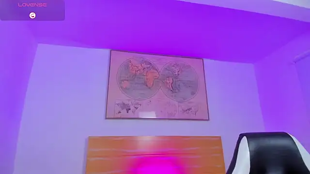 kitty_sweeety_'s Live XXX Chat