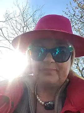 Hot-Muci Live XXX-Chat