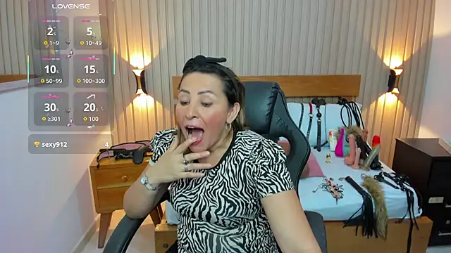 luciana_ballesteros_ élő XXX-chatje