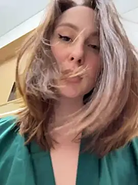 Dina_Tease Adlı Modelin Canlı XXX Sohbeti