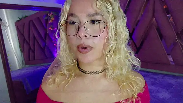 Haelycuten Live XXX chat