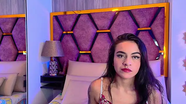 Leslie_Bussh_'s Live XXX Chat