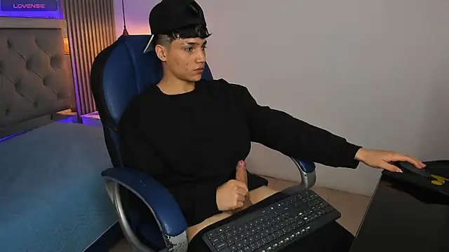 Онлайн чат XXX SamBlack_