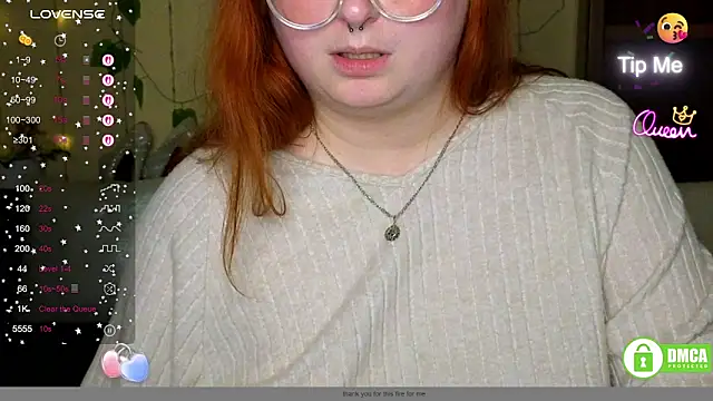 Chat +18 de Alicia_love00 ao vivo