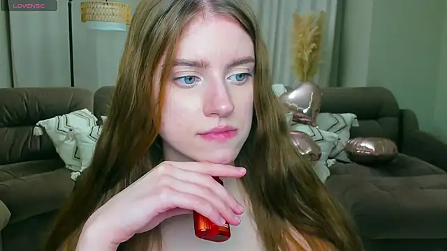 Erica_Kiss: απευθείας συνομιλία ΧΧΧ