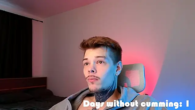 DENIS_HERE 即時 XXX 聊天