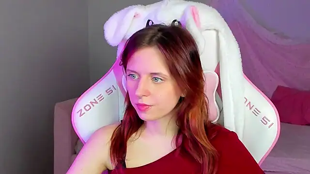 XXX chat uživo modela FreyaVey