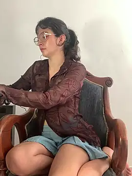 JustClaree Adlı Modelin Canlı XXX Sohbeti