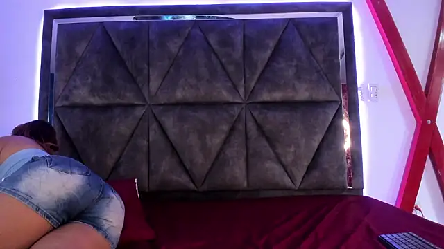 Miia_Grey_ Webcam-Show