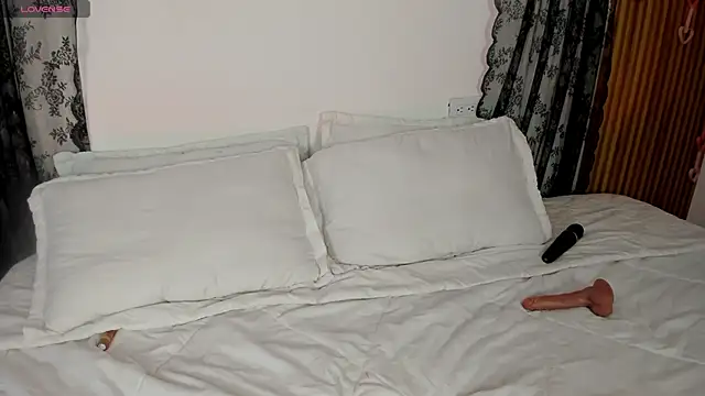 NicolWhite লাইভ XXX চ্যাট