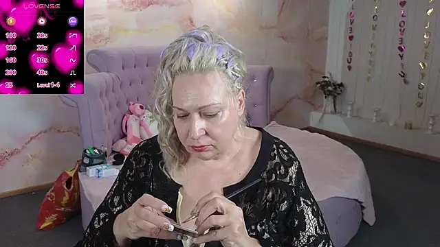 Penelope_Pinky: онлайн-секс-чат