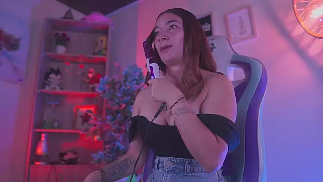 Webkamerová show issa_monterrey_