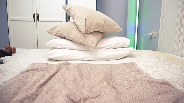 new_dee – Naživo XXX chat