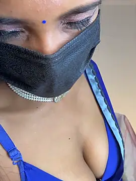 Lovely_Babiee Show in webcam