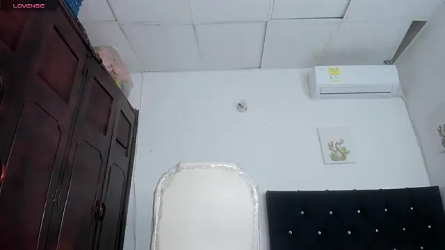 XXX chat uživo modela barbie_ds