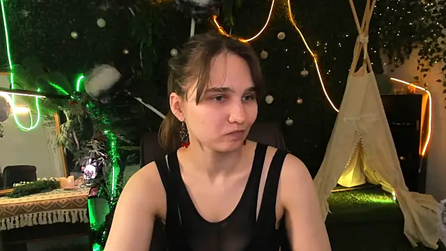 TessaMill: απευθείας συνομιλία ΧΧΧ