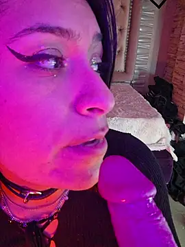 Roxanne_Han Chat XXX live