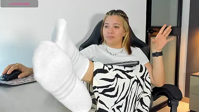 alma_fenix Live XXX Chat