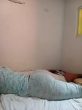 IIv0ryN0IIReX-XX Adlı Modelin Canlı XXX Sohbeti