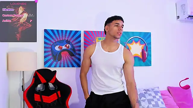 Show modela Thomas_walker14 na web-kameri