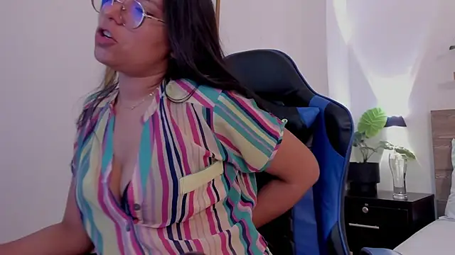 Chat XXX ao vivo de lucy_blue28