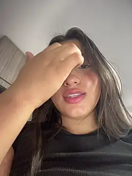 Estefanii- লাইভ XXX চ্যাট