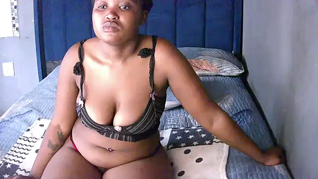 FREAKBARBIE02 即時 XXX 聊天