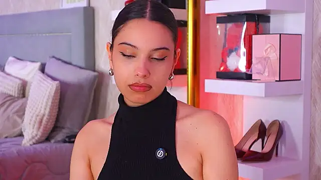 Sofy_Bradd লাইভ XXX চ্যাট