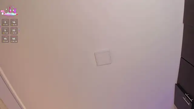 caro_sanchezz's Live XXX Chat