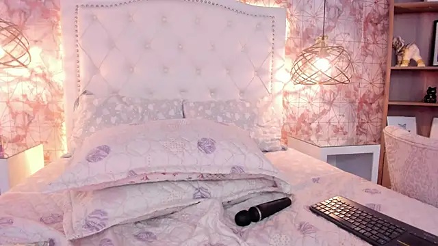 ScarletMore Chat XXX in diretta