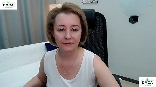 MONA_W's Webcam Show