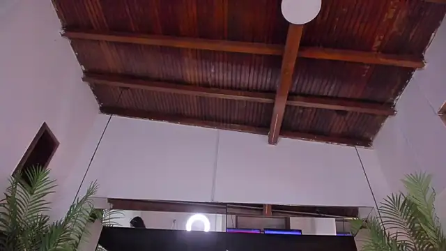 emily-fox Live XXX Chat