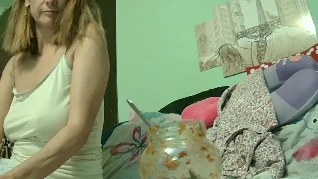 SexyGioconda Adlı Modelin Canlı XXX Sohbeti