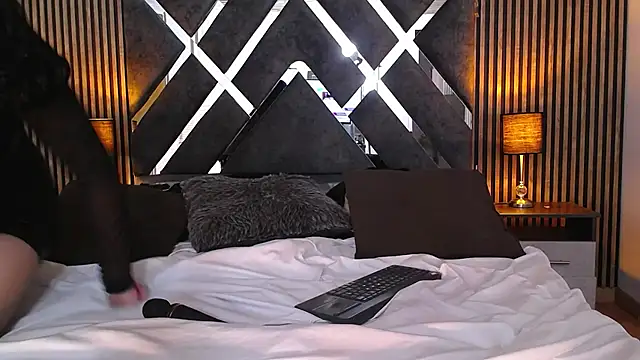 Amy_channel Adlı Modelin Canlı XXX Sohbeti