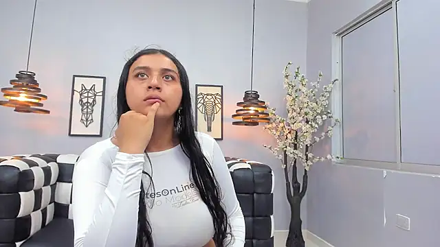 Živý XXX chat Lunaa_Abril