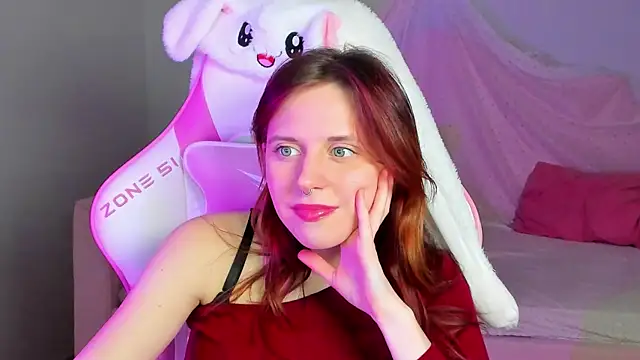 Chatroom XXX en direct de FreyaVey