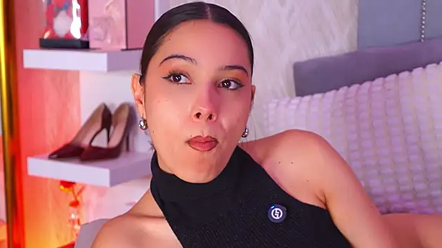 Chat +18 de Sofy_Bradd ao vivo