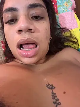 Morenacarioca3 Show in webcam