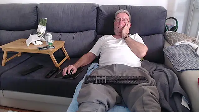 Nudelschwanzn Live XXX chat