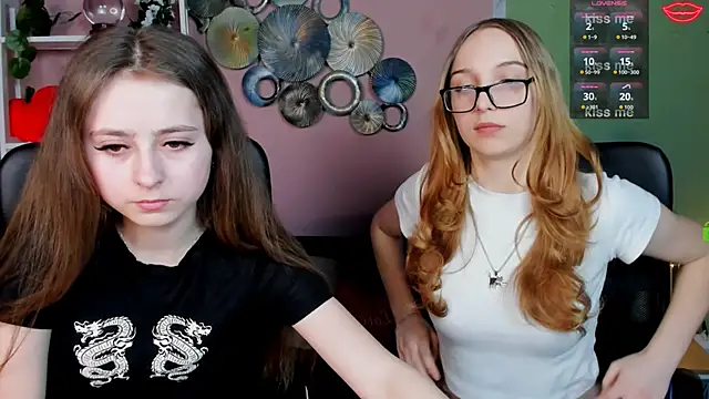 Chat +18 de rebecca_smile ao vivo