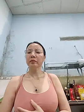 Famrita 网络视讯表演