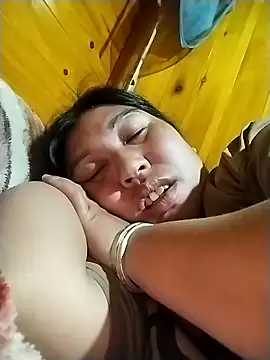 kussecka লাইভ XXX চ্যাট