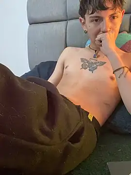 NaytonFreeman 现场XXX聊天