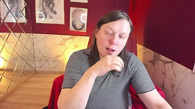 KellyPerfectionのライブXXXチャット